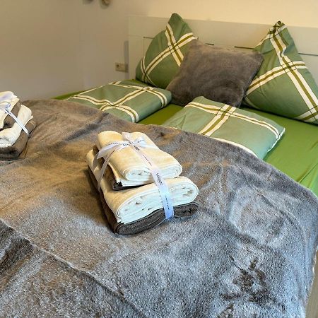 Appartamento Schwarzwald Maedl Bad Wildbad Esterno foto